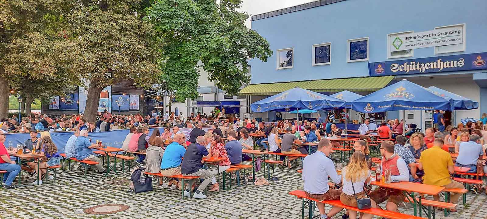 Außenansicht Schützenhaus Straubing